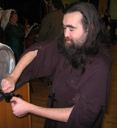 Monlk pouring ale